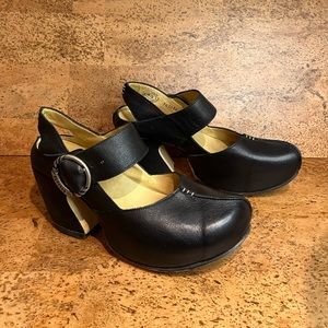 John Fluevog Women’s Heels Prepare Guide Platform Mary Jane Heel size 8.5 Shoes